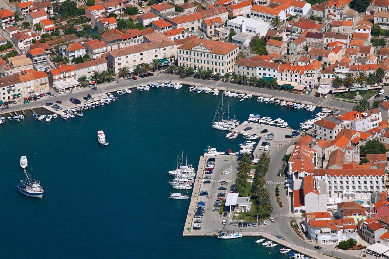 Apartments Dea Caeli Vela Luka Exterior photo