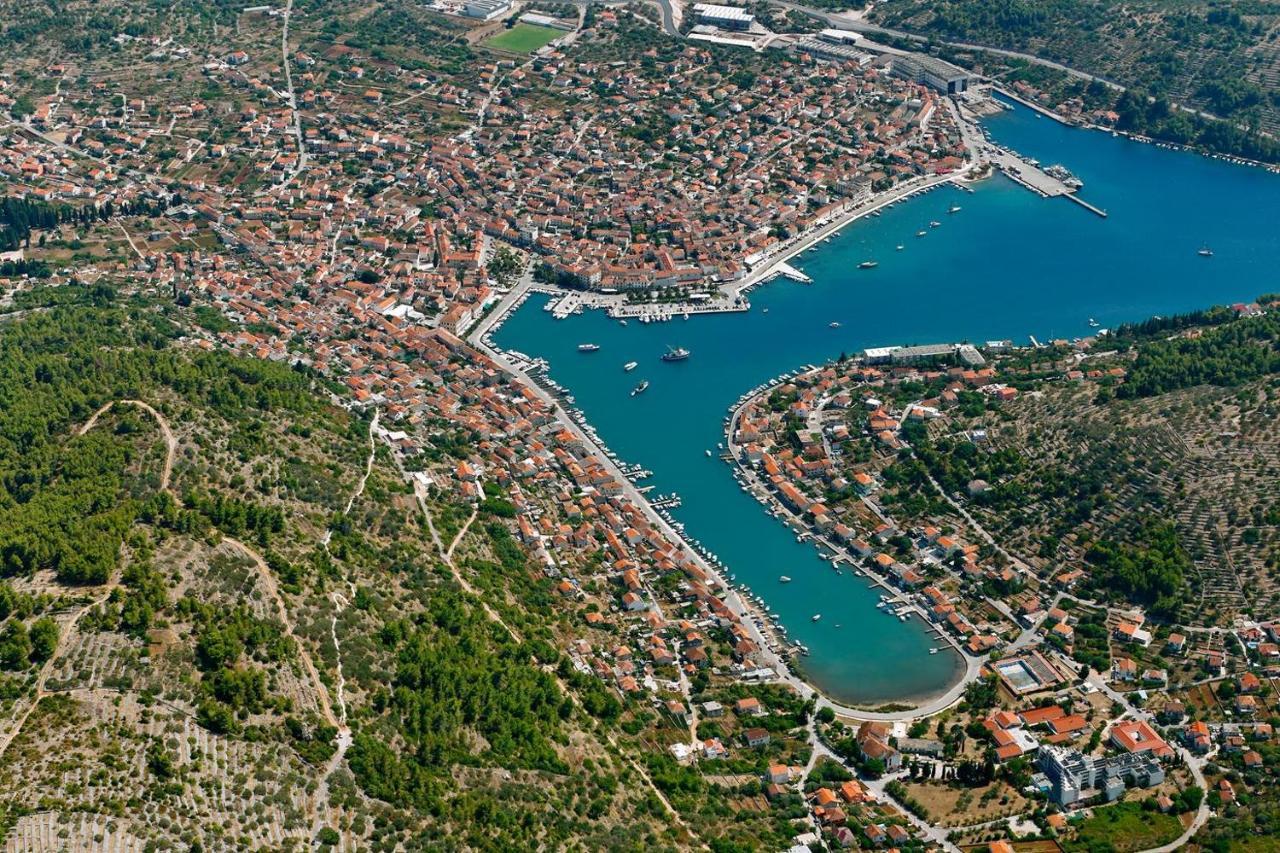 Apartments Dea Caeli Vela Luka Exterior photo
