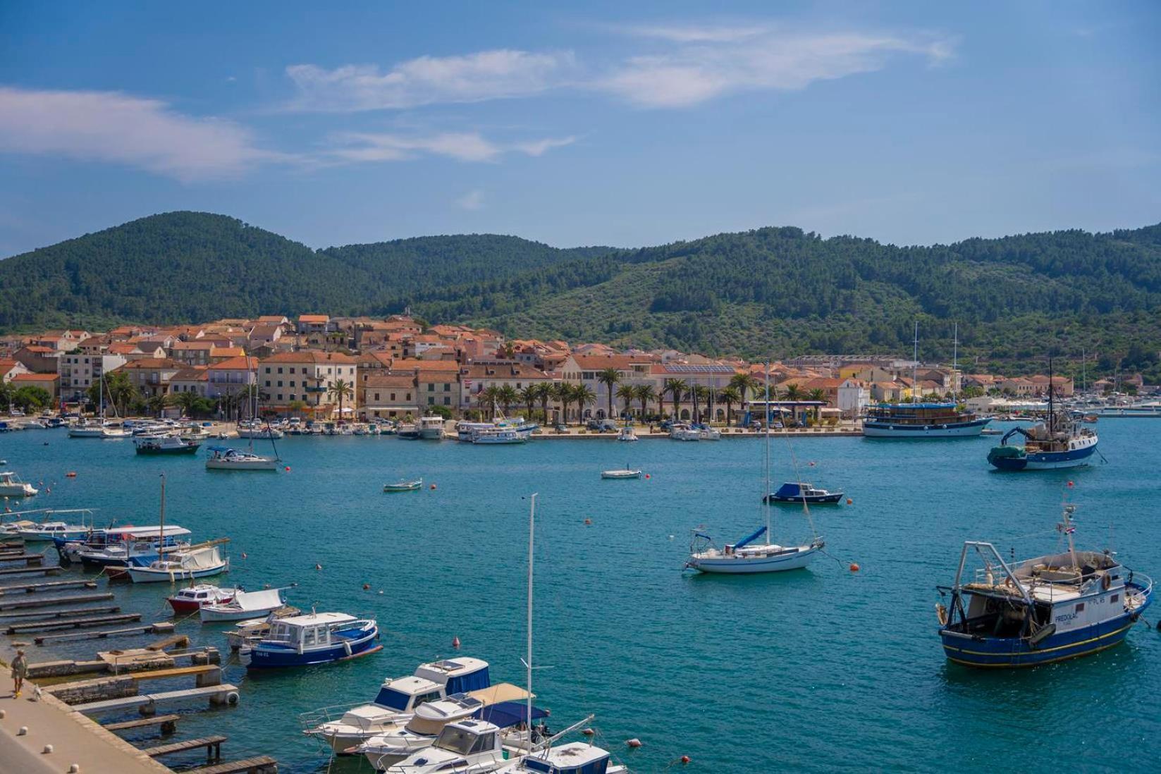 Apartments Dea Caeli Vela Luka Exterior photo